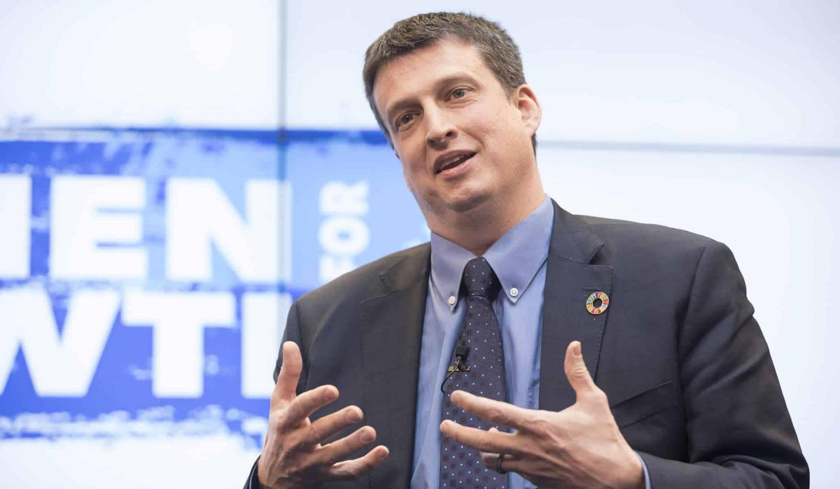 روبرت كيركباتريك، المدير التنفيذي للنبض العالمي للأمم المتحدة يتحدث في إحدى الفعاليات.