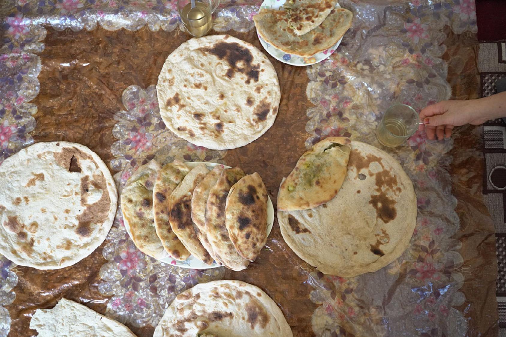 Фото свежеиспеченных лепешек