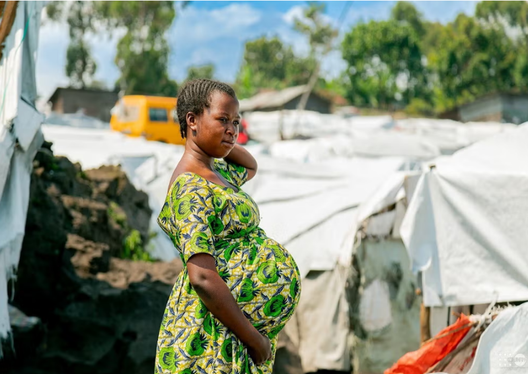 Dans un camp de déplacés en RDC, Elisée Katsongo, 20 ans, vit sa grossesse sans soutien adéquat et sans l'avoir réellement choisie.